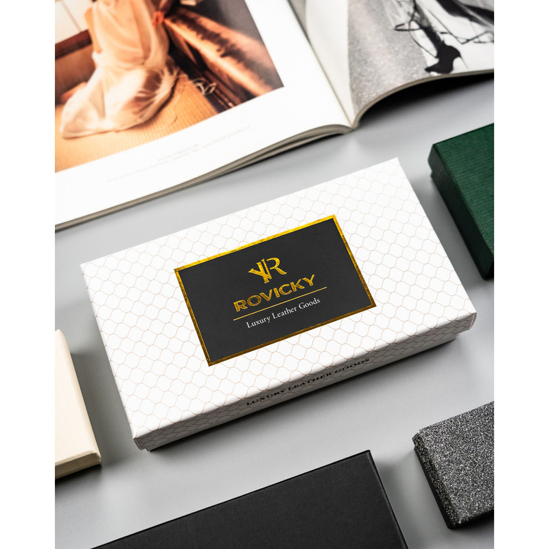 Duży, czerwony portfel damski ze skóry naturalnej i ekologicznej wyposażony w system RFID - Rovicky