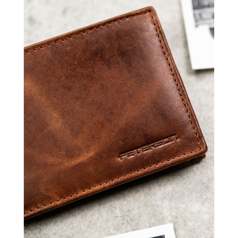 Jasnobrązowy portfel męski ze skóry naturalnej bez zapięcia zewnętrznego - Peterson