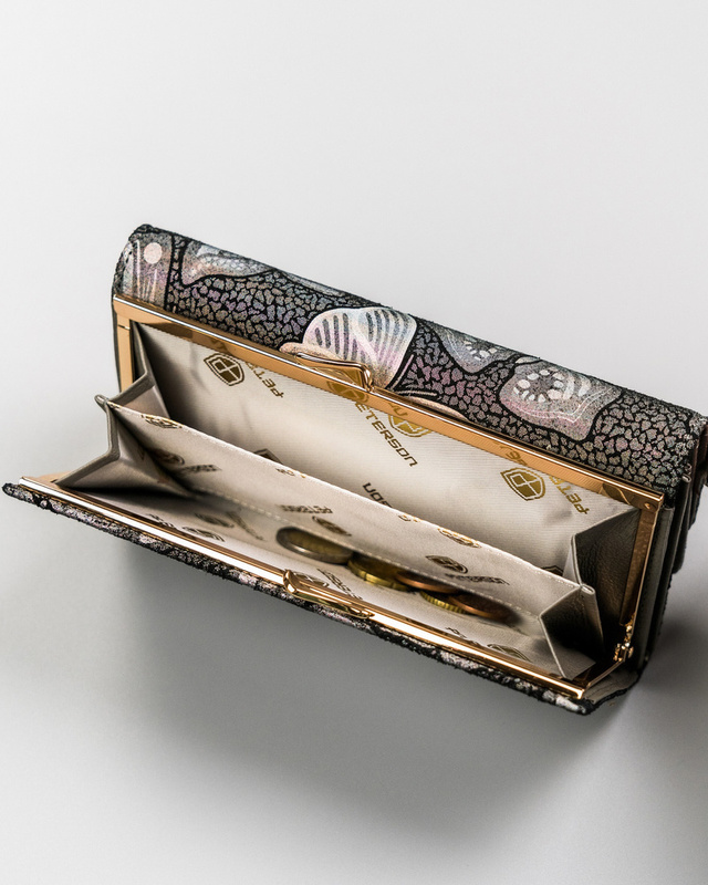 Skórzany damski portfel Peterson PTN 421028-ONBF