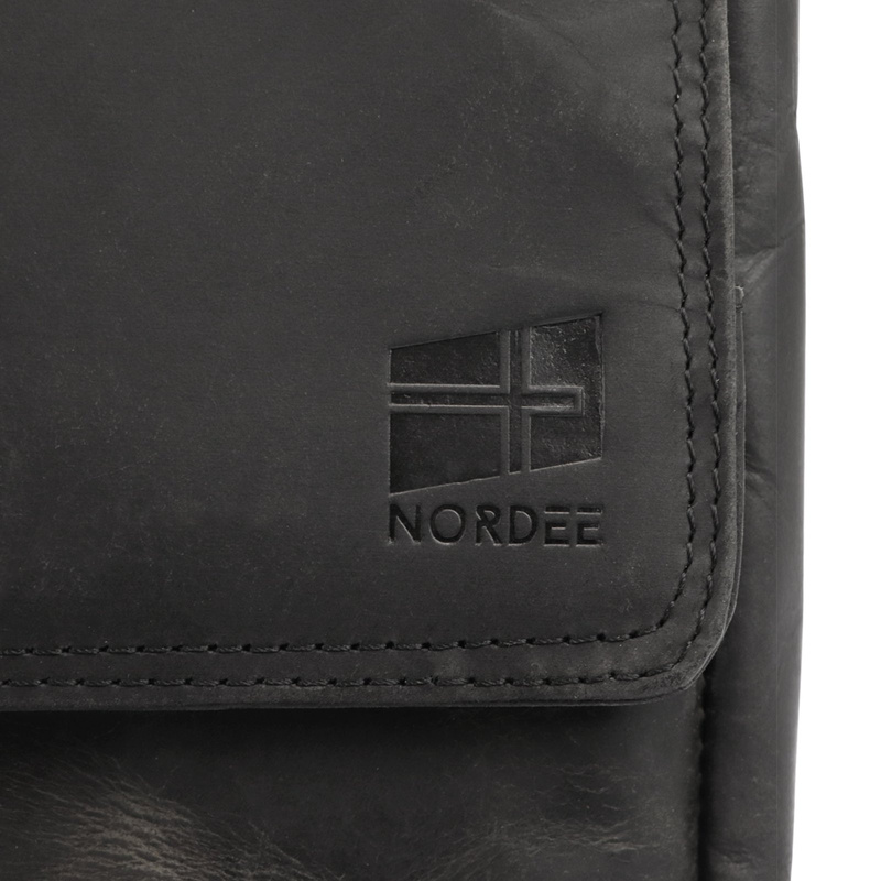 Miejska pojemna Saszetka męska z naturalnej skóry przez ramię od Nordee