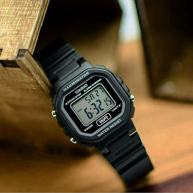 ZEGAREK DZIECIĘCY CASIO LA-20WH-8ADF + BOX