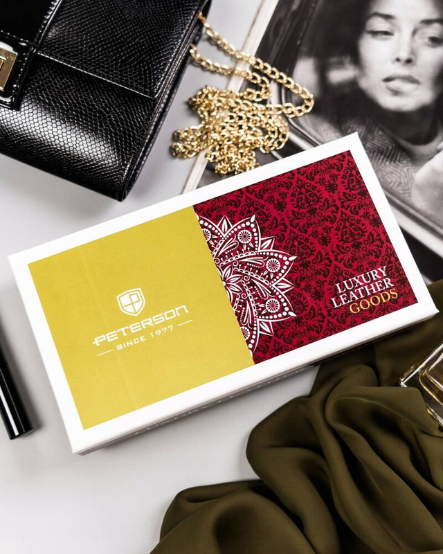 Skórzany portfel damski na bigiel i zatrzask - Peterson