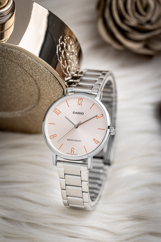 ZEGAREK DAMSKI CASIO LTP-VT01D-4B2 + BOX (zd613l)