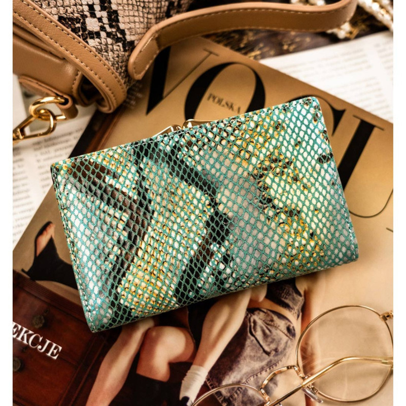 Skórzany damski portfel Peterson PTN 42108-SFL