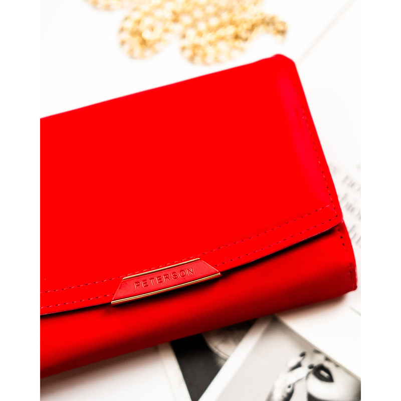 Czerwony portfel damski ze skóry ekologicznej zamykany na zatrzask i suwak - Peterson