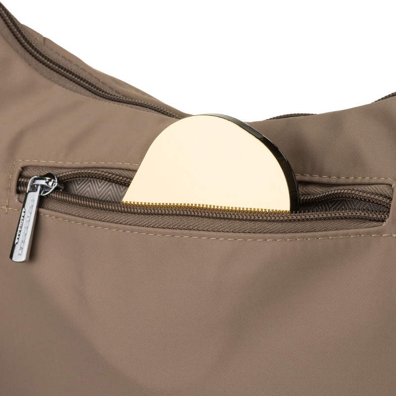 Torebka damska w ciemnobeżowym kolorze wyposażona w kieszeń zewnętrzną - Peterson