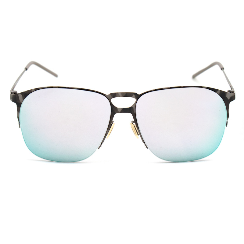 Okulary ITALIA INDEPENDENT 0211-096-000. Okulary przeciwsłoneczne, Kolor szary. Kobieta.