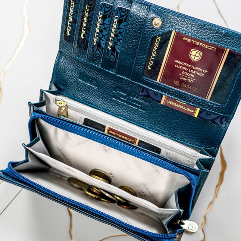 Skórzany damski portfel Peterson PTN 42106-PR