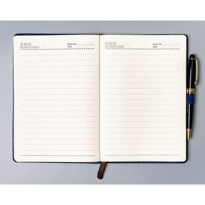 Granatowy notes w formacie A5 zadrukowany w linie - Peterson