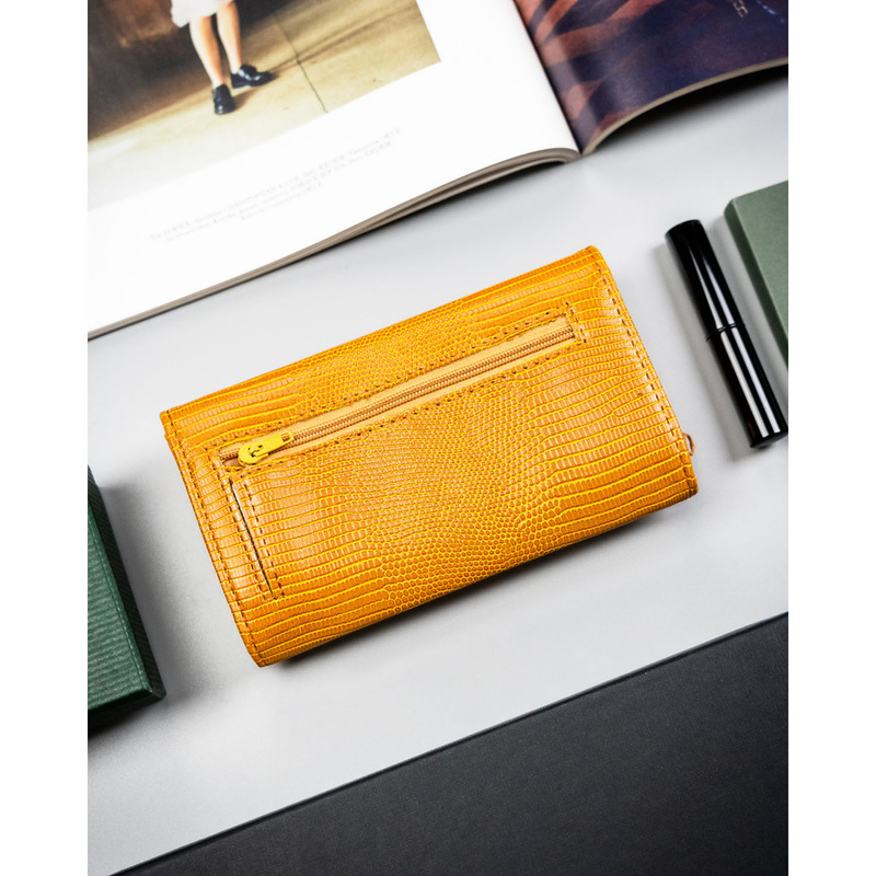 Brązowy portfel damski ze skóry ekologicznej z kieszonką zewnętrzną - 4U Cavaldi