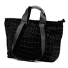 czarny