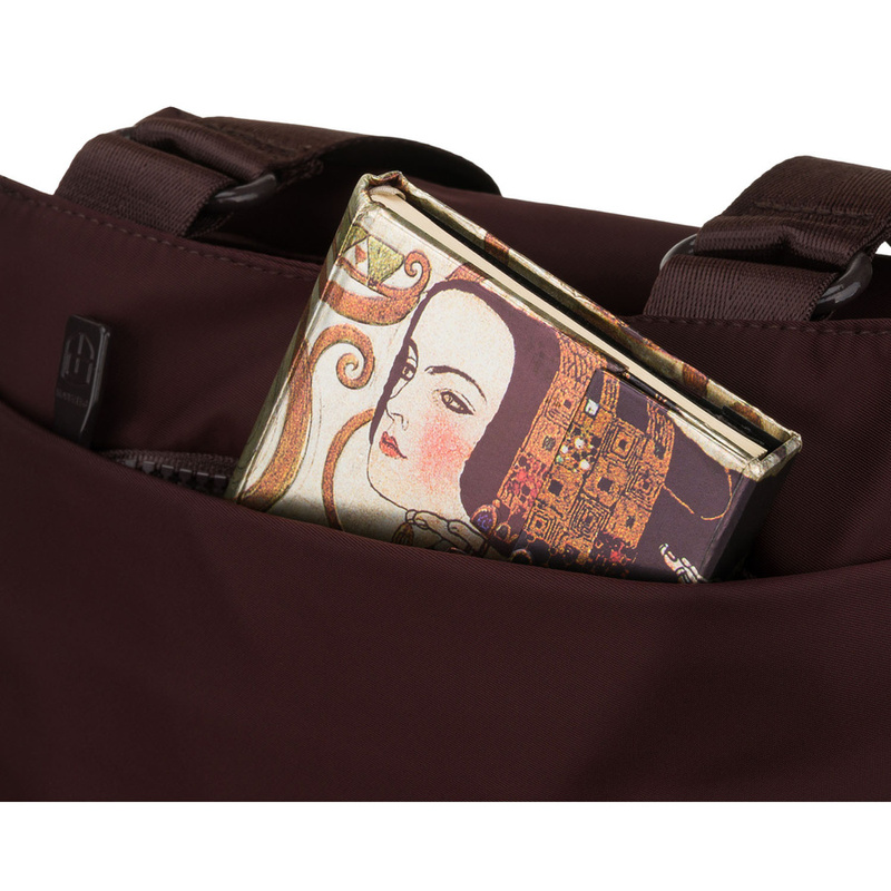 Listonoszka damska z poliestru w bordowym kolorze zawieszona na uchwytach i doczepianym pasku - Peterson