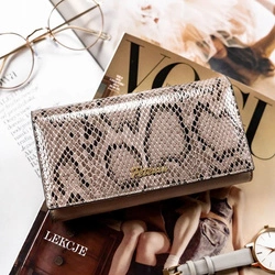 Skórzany damski portfel Peterson PTN SM-411