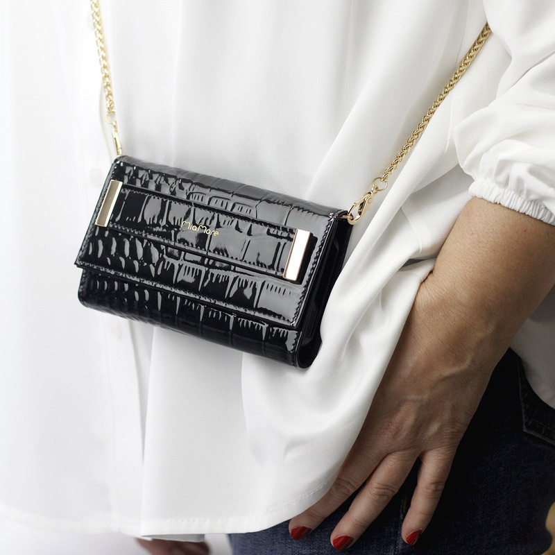 MiaMore case iPhone 13 etui na telefon z klapą i przegrodami na karty