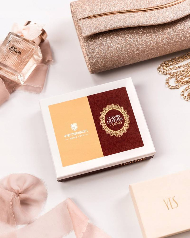 Damski portfel ze skóry ekologicznej Peterson PTN RD-SWZX-86-GCL