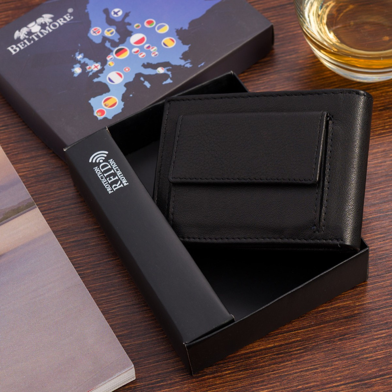 Portfel skórzany męski mały poziomy z flagą czarny RFiD Beltimore D54