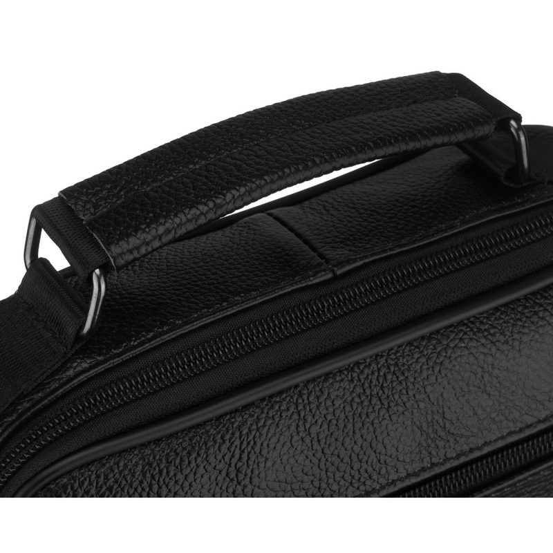 Praktyczna listonoszka męska ze skóry naturalnej w czarnym kolorze, jednokomorowa - Rovicky