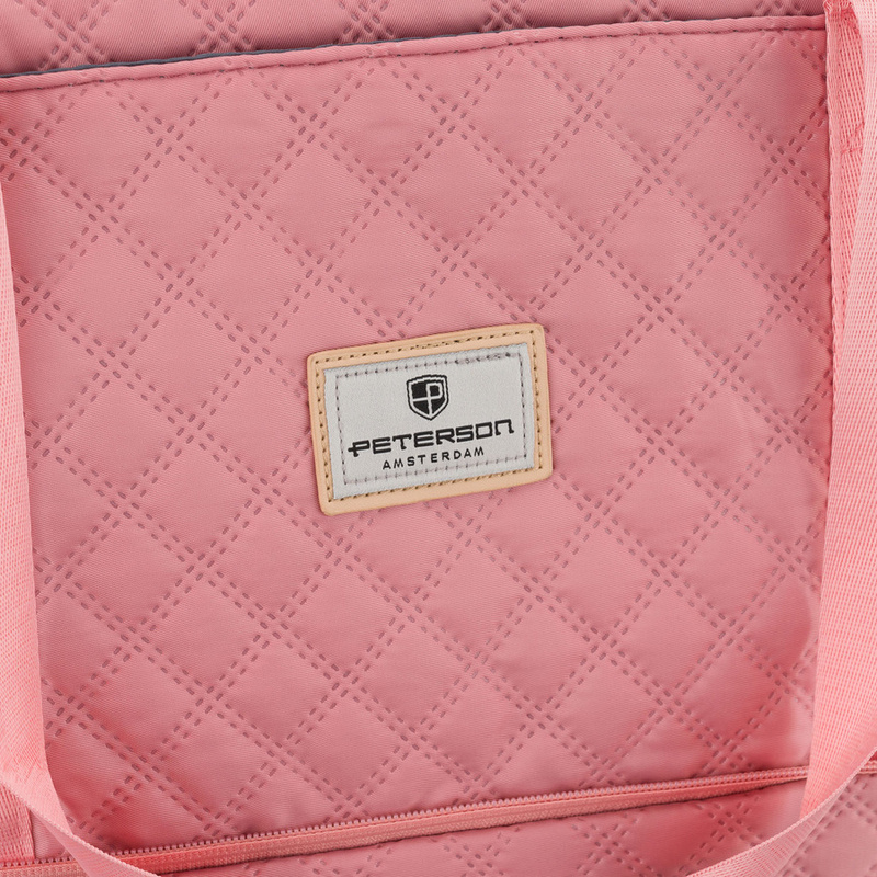 Treningowa torba wykonana z poliestru w różowym kolorze, zawieszona na wygodnych uchwytach - Peterson