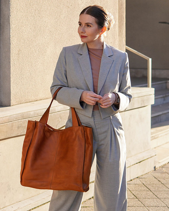 Duża skórzana torebka shopper na ramię – MARCO MAZZINI brązowa camel, idealna na miasto