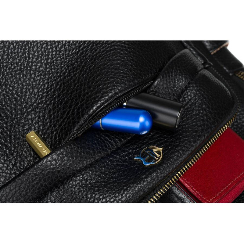 Elegancki plecak damski z bocznymi kieszeniami wykonany ze skóry ekologicznej w beżowym kolorze - Rovicky