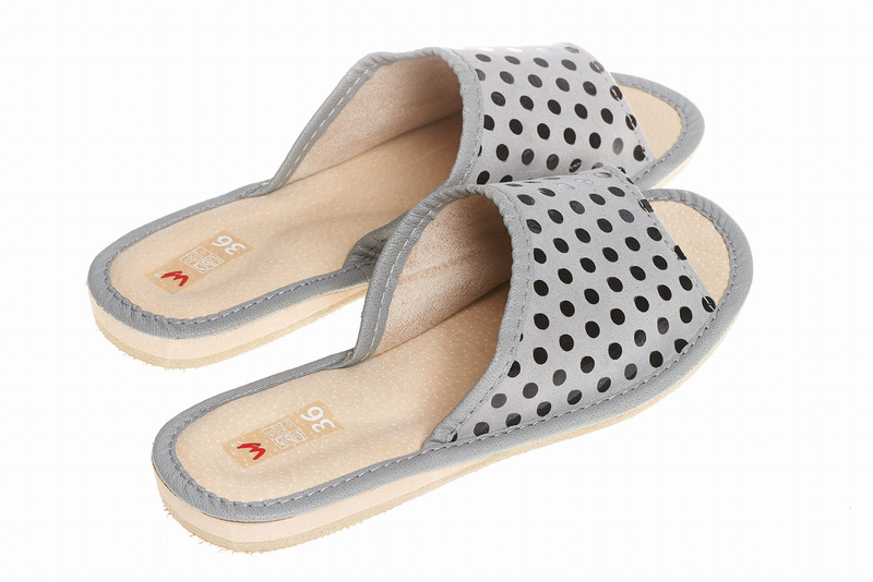 Wójciak Podhale damskie kapcie domowe skóra naturalna klin 1,5 cm