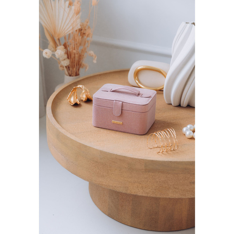 Różowa szkatułka na biżuterię zamykana zamkiem magnetycznym - Peterson
