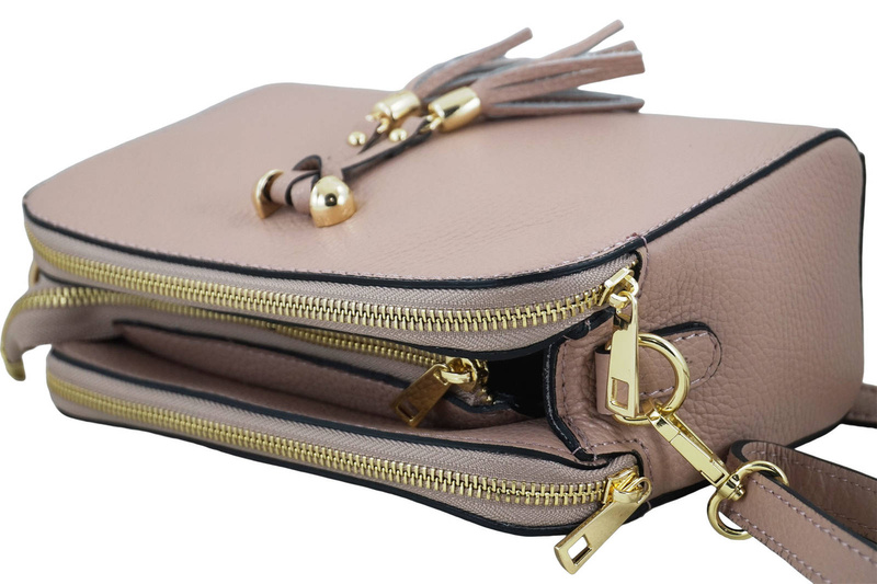 Listonoszka skórzana z kieszeniami - Różowy pudrowy