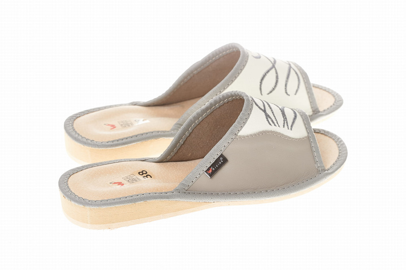 Wójciak Podhale damskie kapcie skóra naturalna domowe laczki otwarty palec