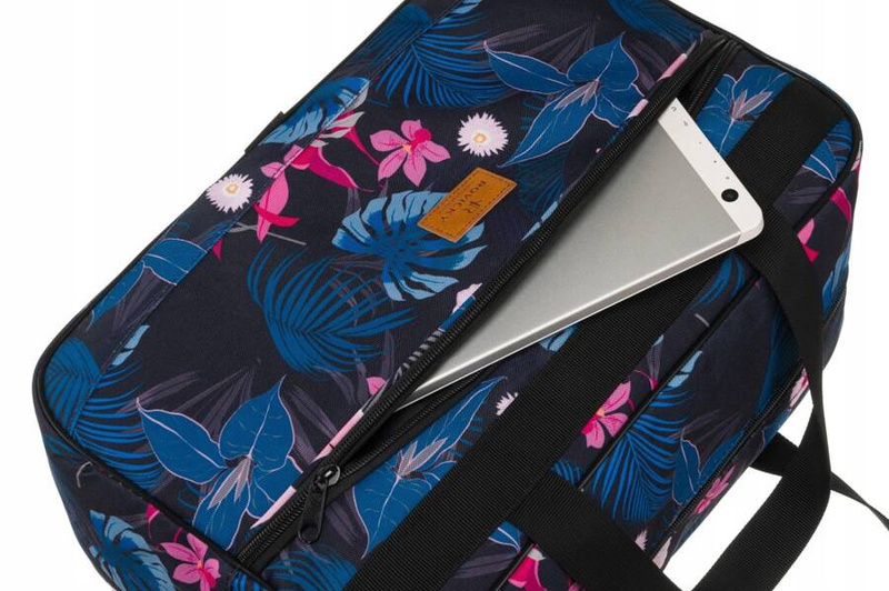 Torba podróżna wyposażona w dopinany pasek i zewnętrzną kieszeń zapinaną suwakiem - Rovicky