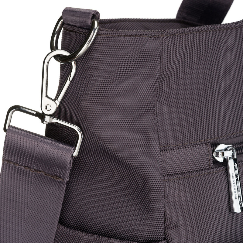 Pojemna torba damska w szarym kolorze z przegrodą na laptopa wykonana z poliestru - Peterson