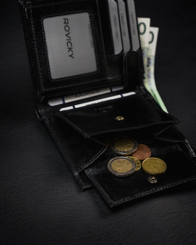 Pojemny portfel męski skórzany z RFID - Rovicky