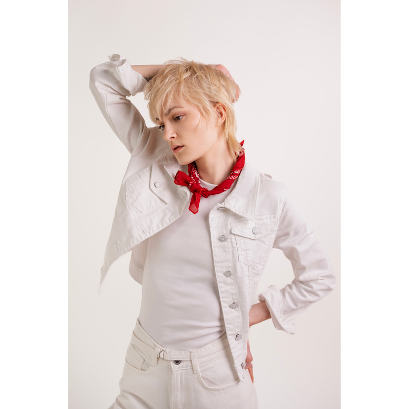 Bandana Metropolitan