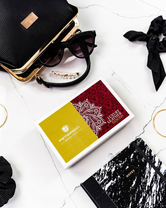 Skórzany damski portfel Peterson PTN 421028-SH