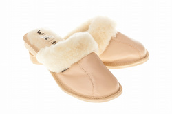 Wójciak damskie kapcie skóra naturalna zabudowane klin o wysokości 3,5 cm