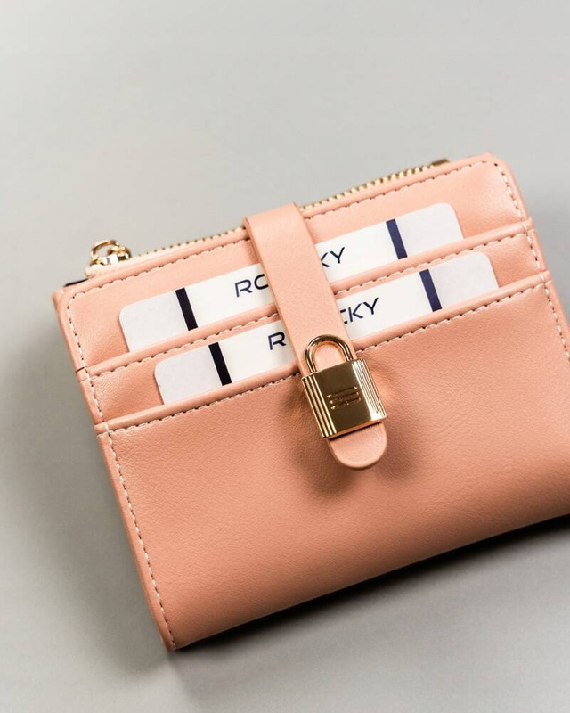 Portmonetka damska mała ale pojemna od 4U Cavaldi