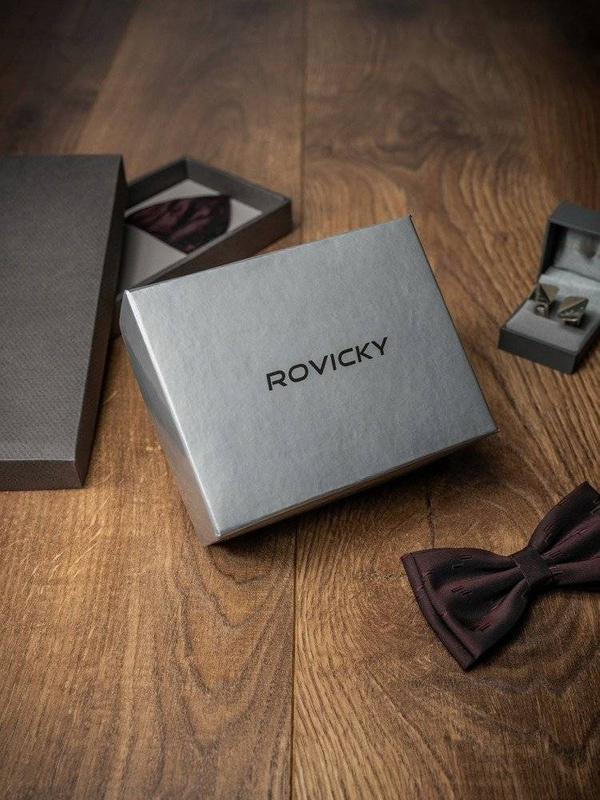Męski skórzany pasek z klasyczną klamrą od Rovicky