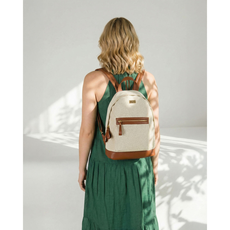 Płócienny plecak damski w beżowo-brązowym kolorze z kieszenią zewnętrzną - Rovicky