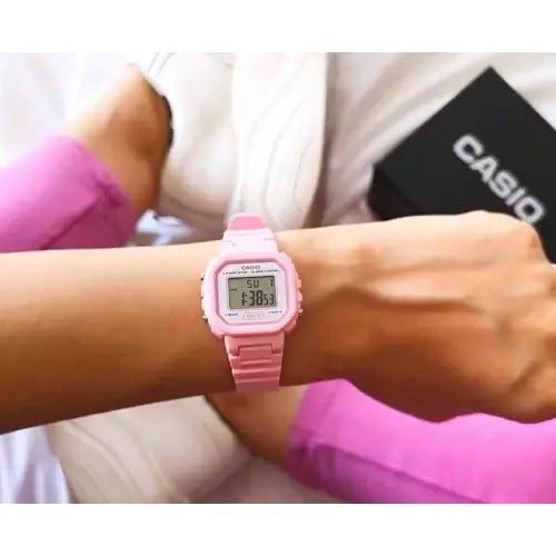 ZEGAREK DZIECIĘCY CASIO LA-20WH-8ADF + BOX