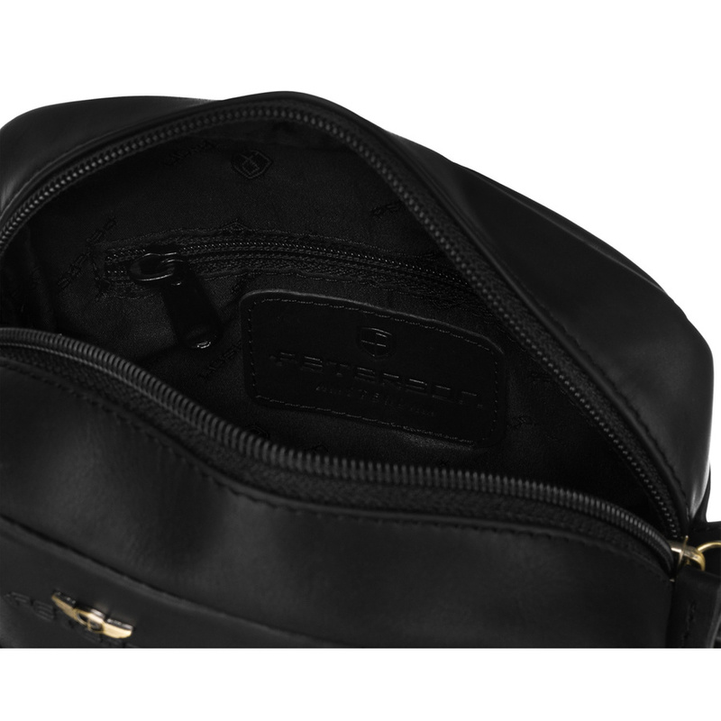 Stylowa skórzana listonoszka męska w czarnym kolorze zawieszona na regulowanym pasku - Peterson