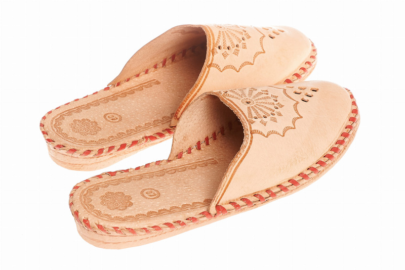 Wójciak Podhale damskie kapcie domowe skórzane góralski styl zabudowane