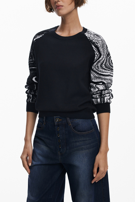 Czarny sweter damski Desigual