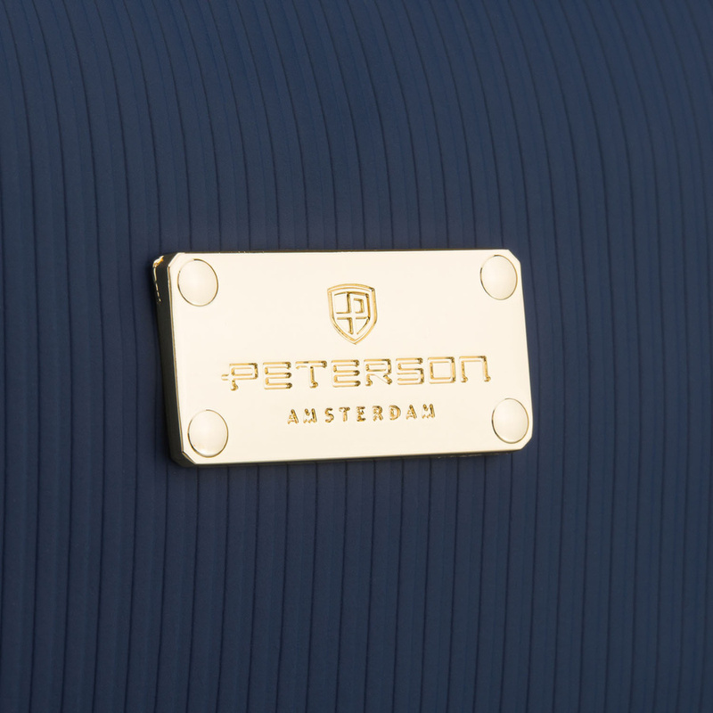 Granatowa kosmetyczka z tkaniny syntetycznej wyposażona w cztery przegródki, jednokomorowa - Peterson