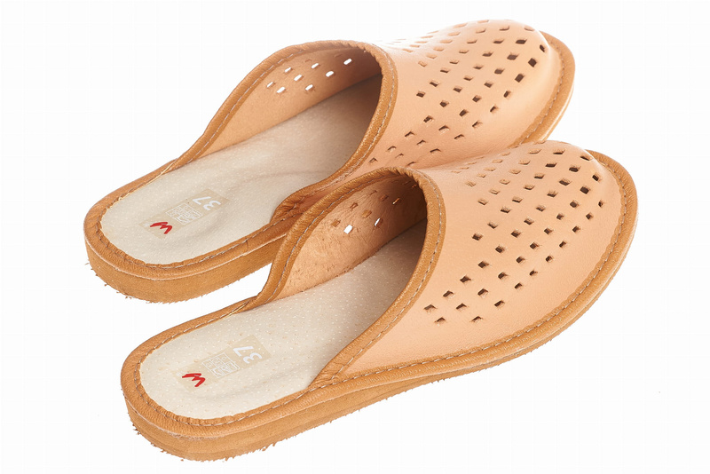 Wójciak Podhale damskie kapcie domowe skórzane góralski styl zabudowane