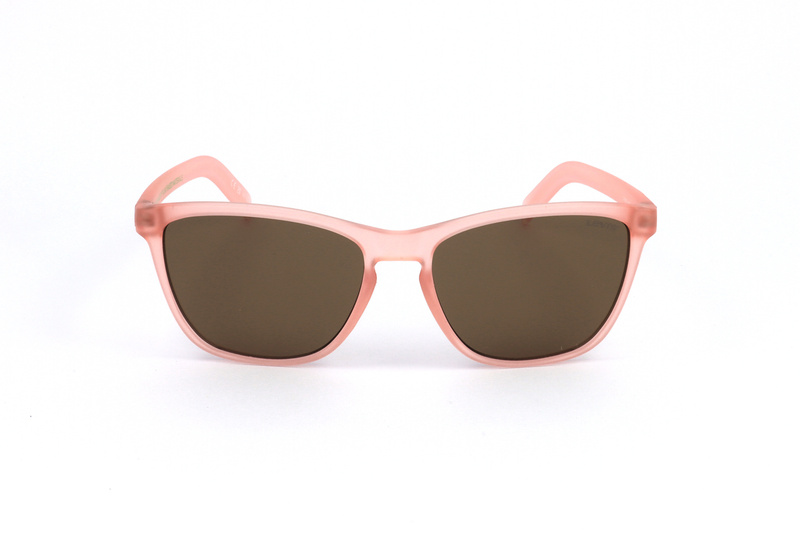 Okulary LEVI'S LV-5027-S-35J. Okulary przeciwsłoneczne, Kolor przezroczysty. Mężczyzna.