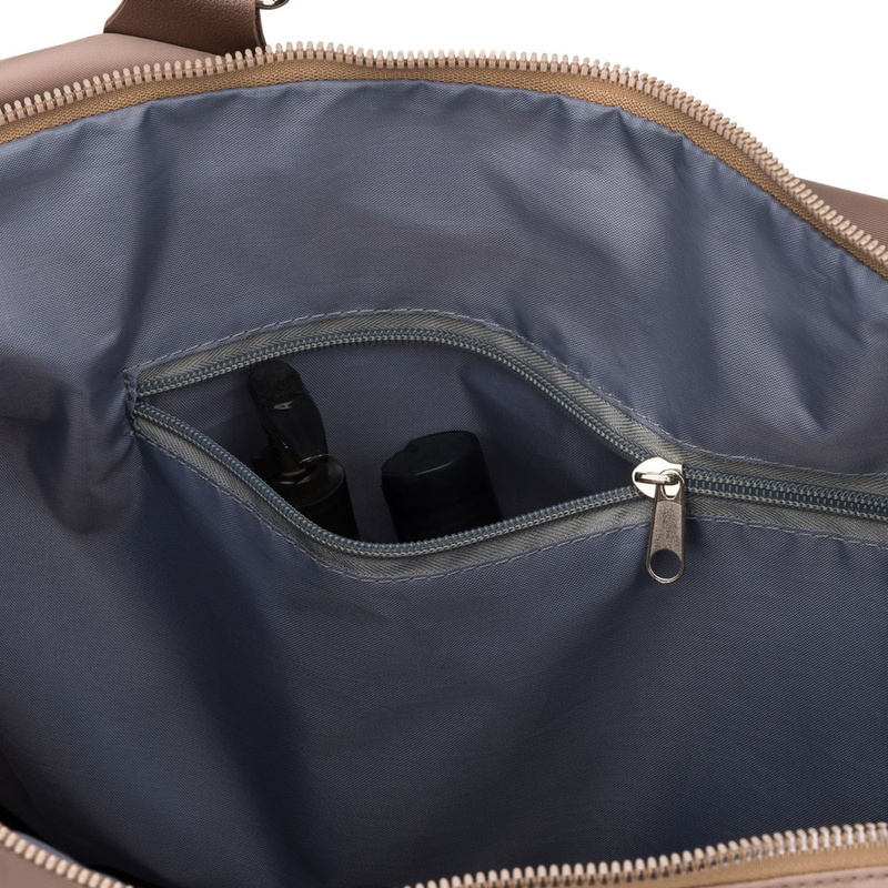 Brązowa torba treningowa z poliestru, jednokomorowa i zamykana suwakiem - Peterson