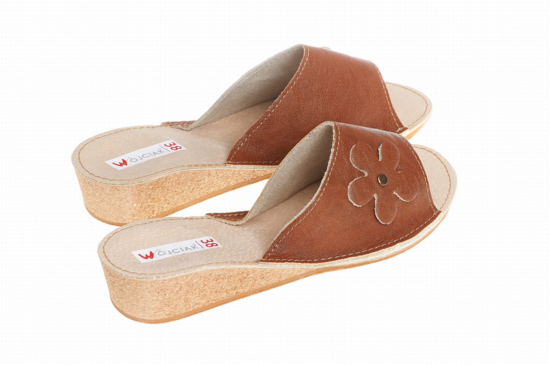 Wójciak Podhale damskie kapcie domowe skórzane otwarty palec 4 cm (korek)