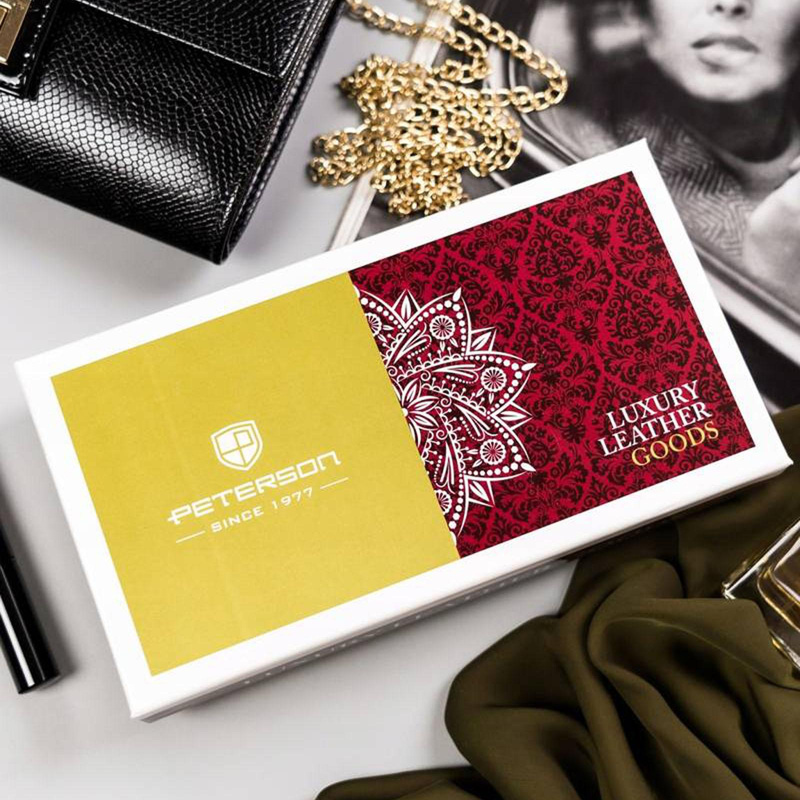 Skórzany damski portfel Peterson PTN 421028-SG