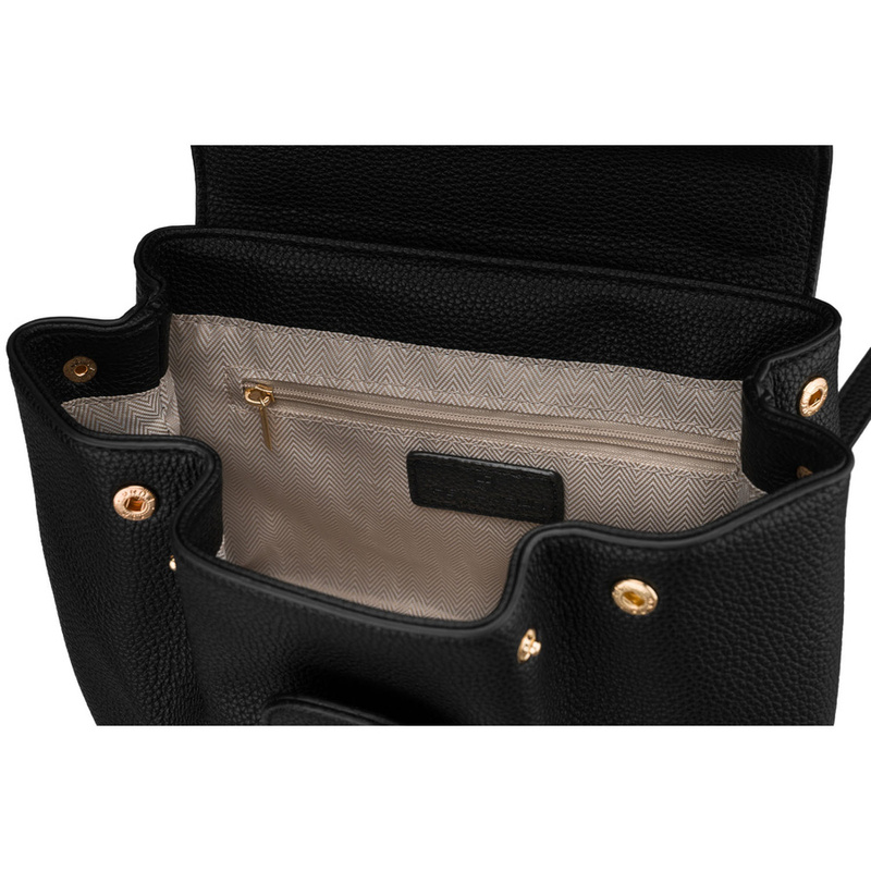 Listonoszka damska ze skóry ekologicznej w czarnym kolorze z kieszonką zewnętrzną - Peterson