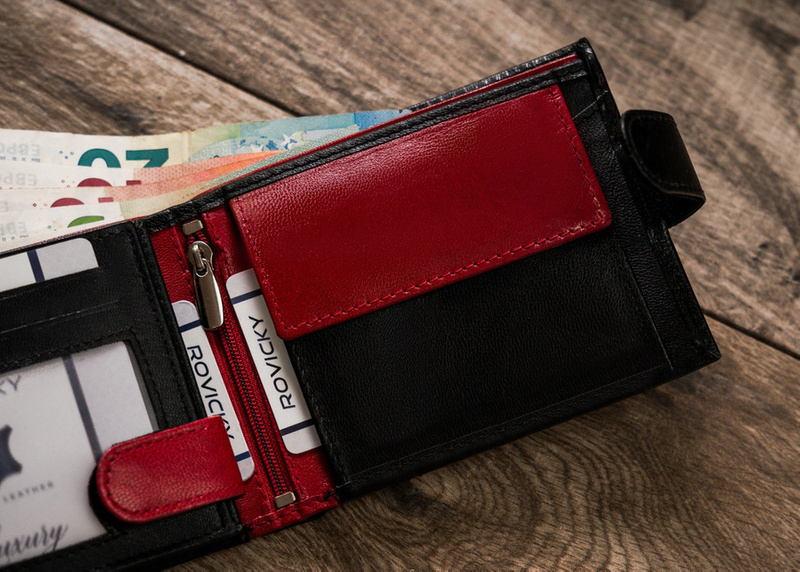 Skórzany zapinany męski portfel z RFID od Rovicky