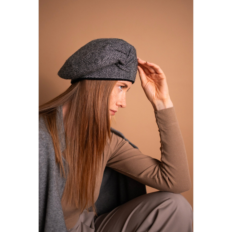 Beret Arcana